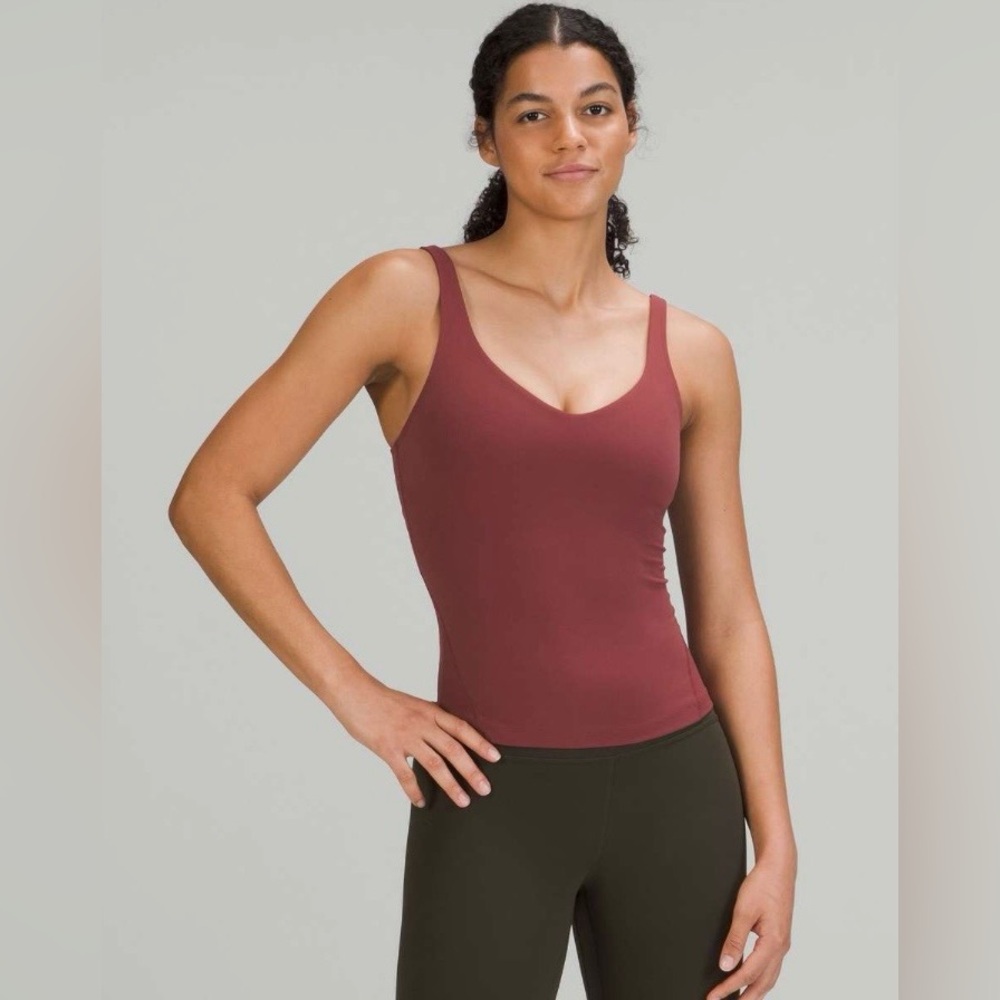 lululemon athletica Scoop Neck Tank Top in Brick Red